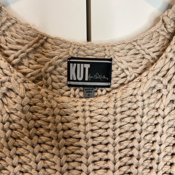 Kut From The Kloth large knit sweater, tan. Size small - Picture 5 of 5